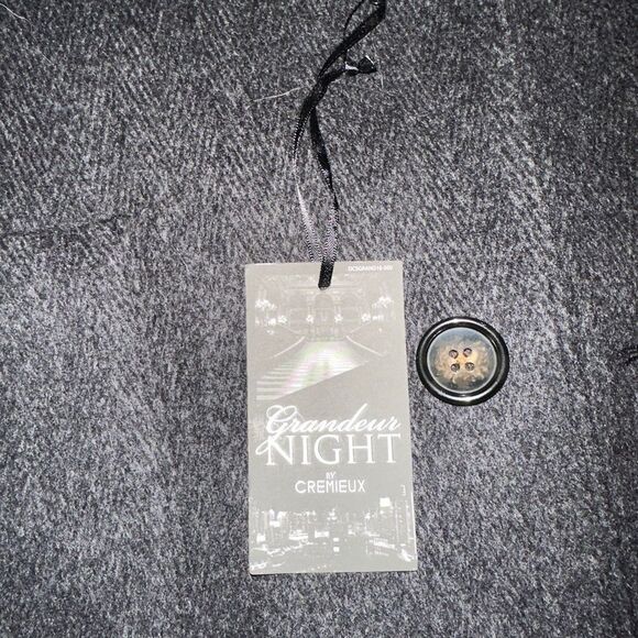 NWT DOUBLE FACE ITALIAN WOOL KNIT OVERCOAT RELEASED THIS YEAR. - Picture 4 of 7